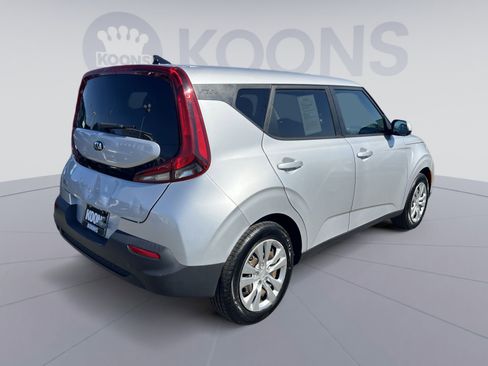 Used 2021 Kia Soul LX image 7