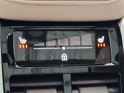 New 2026 Volvo XC90 B6 Plus w/ Protection Package Premier image 9