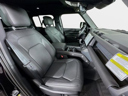 New 2026 Land Rover Defender 110 X-Dynamic SE AWD/4WD image 30