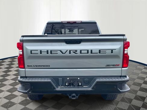 Used 2024 Chevrolet Silverado 1500 ZR2 w/ Technology Package image 6