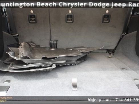 Used 2021 Jeep Wrangler Unlimited Sport image 39