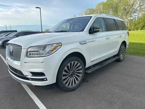 Used 2020 Lincoln Navigator Reserve w/ Luxury Package AWD/4WD image 3