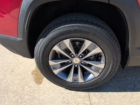 New 2026 Chevrolet Equinox LT image 3