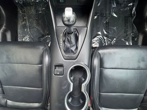Used 2025 Ford Mustang Premium RWD image 25