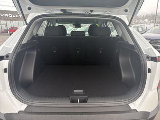 New 2026 Hyundai Kona SE video 5