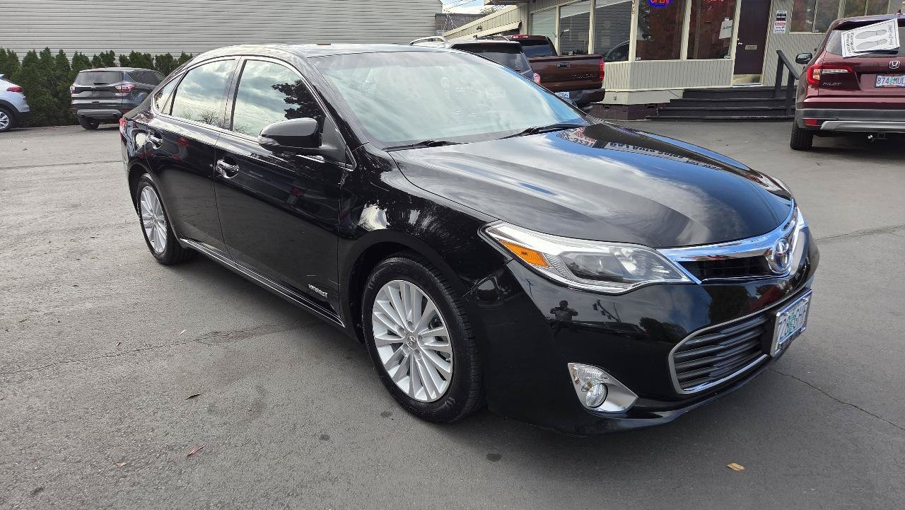 Used 2013 Toyota Avalon Limited FWD image 5