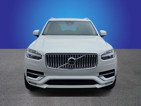 Used 2023 Volvo XC90 B6 Ultimate w/ Protection Package Premier image 2