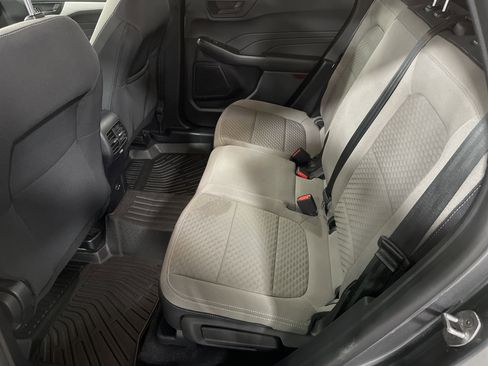 Used 2022 Ford Escape SE w/ Cold Weather Package image 10