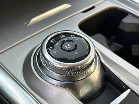 Used 2020 Ford Explorer XLT w/ Equipment Group 202A image 32