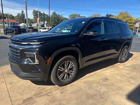 Certified 2025 Chevrolet Traverse LT image 5