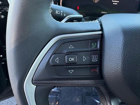 Used 2023 Jeep Grand Cherokee 4WD 4xe image 8