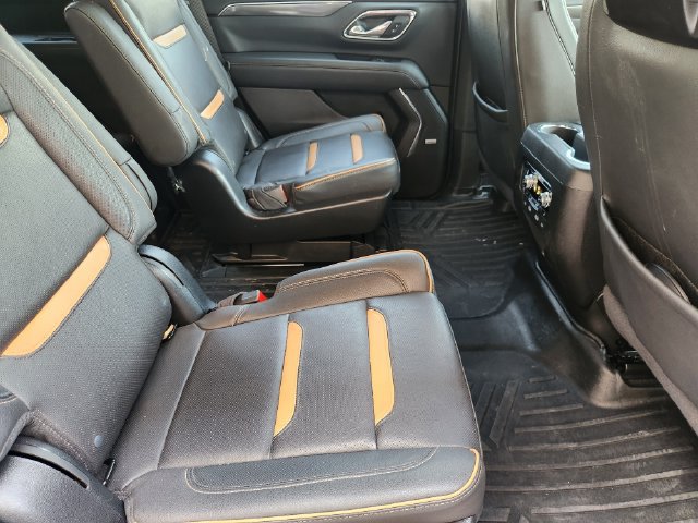 Used 2024 GMC Yukon AT4 w/ Technology Package AWD/4WD image 31