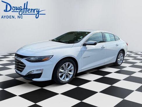 Used 2024 Chevrolet Malibu LT FWD image 1