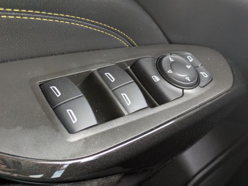 Used 2024 Chevrolet Trax LT w/ Driver Confidence Package image 21