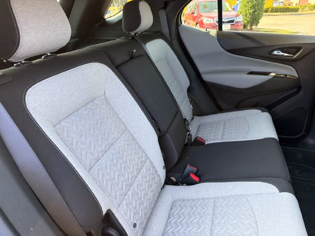 Used 2024 Chevrolet Equinox LT FWD image 28