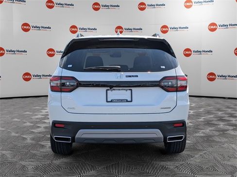 New 2025 Honda Pilot Touring image 6