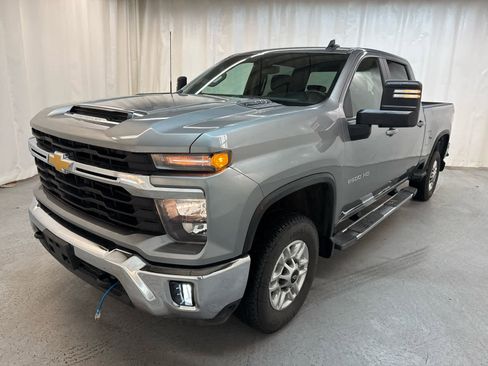 Certified 2025 Chevrolet Silverado 2500 LT w/ Convenience Package image 1