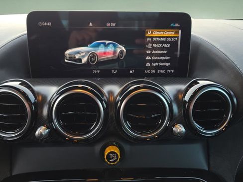 Used 2020 Mercedes-Benz AMG GT R image 31