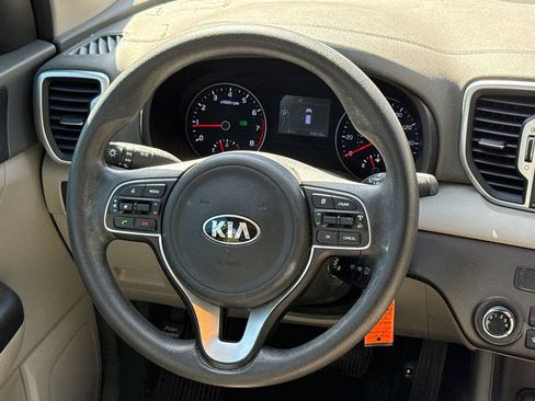 Used 2018 Kia Sportage LX FWD image 10