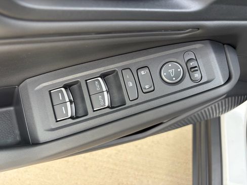 Certified 2025 Honda Accord SE image 11