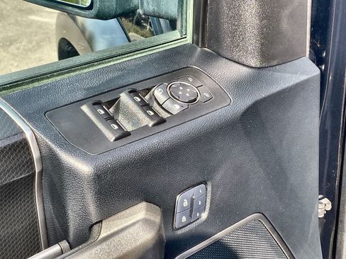 Used 2017 Ford F150 Raptor w/ Equipment Group 802A Luxury AWD/4WD image 13