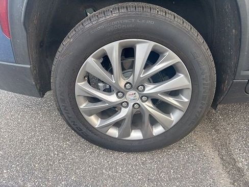 Certified 2025 Buick Enclave Preferred image 6