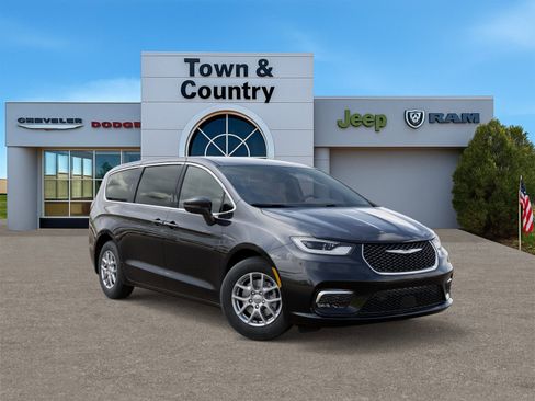 New 2026 Chrysler Pacifica Select image 5