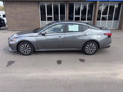Used 2023 Nissan Altima 2.5 SV