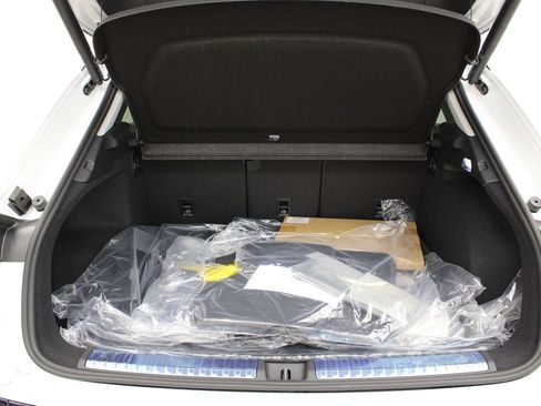 New 2026 Audi Q3 quattro 2.0T AWD/4WD image 31