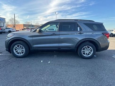 New 2026 Ford Explorer Active image 2