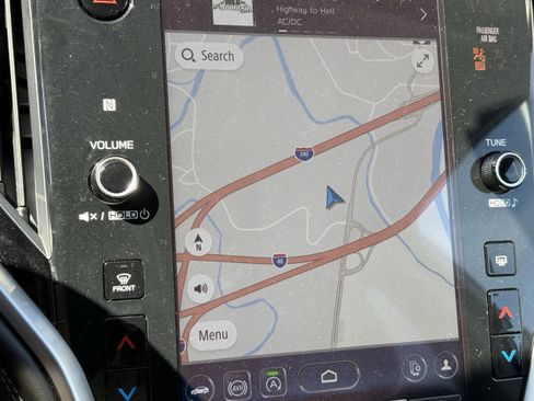 Certified 2025 Subaru Outback Premium AWD/4WD image 23