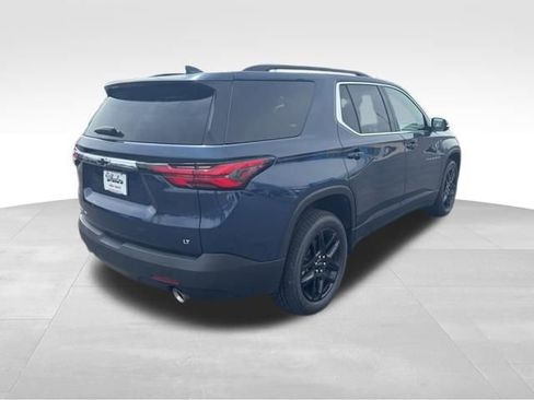 Used 2023 Chevrolet Traverse LT w/ Rear Camera Mirror Package AWD/4WD image 6
