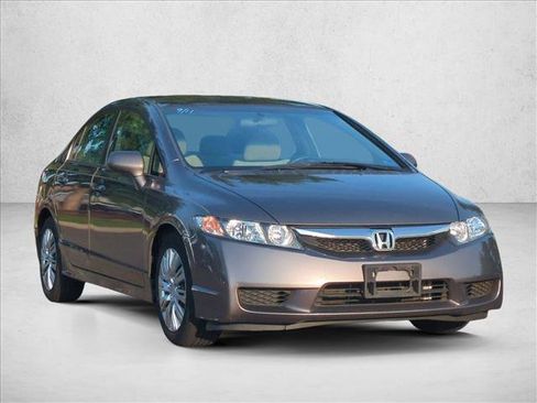 Used 2011 Honda Civic LX image 3