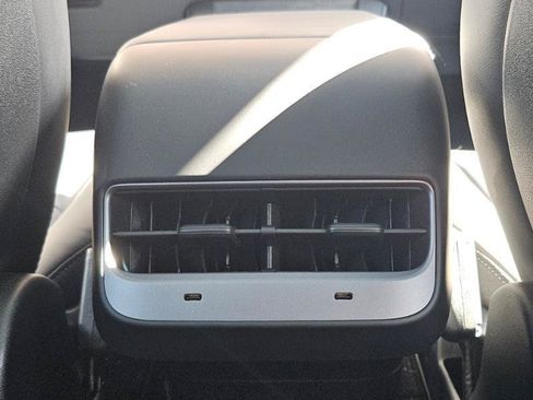 Used 2023 Tesla Model Y Long Range AWD/4WD image 65