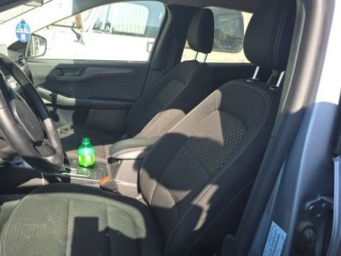 Used 2024 Ford Escape Active FWD image 2