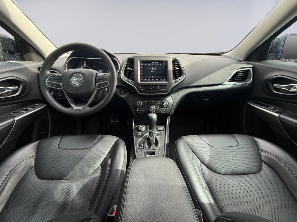 Used 2022 Jeep Cherokee Latitude Lux w/ Mopar Interior Package AWD/4WD image 13