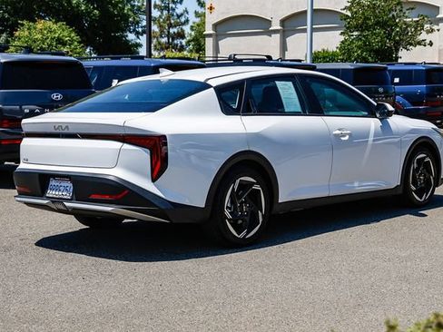 Used 2025 Kia K4 EX FWD image 5