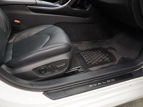 Used 2021 Toyota Avalon Limited w/ Advanced Safety Package FWD image 52