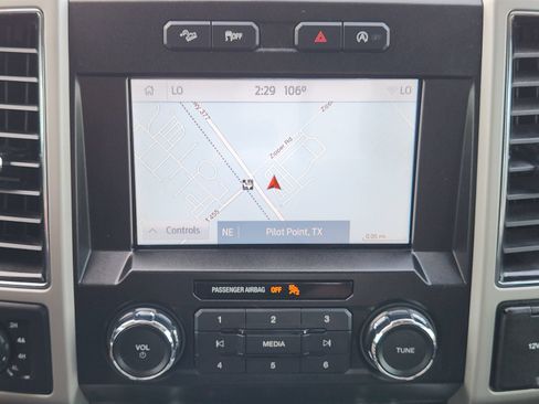 Used 2019 Ford F150 Lariat AWD/4WD image 19