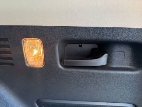 Used 2019 Honda CR-V Touring image 31