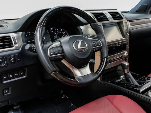 Used 2021 Lexus GX 460 Premium w/ Premium Plus Package image 3