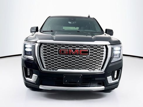 Used 2023 GMC Yukon Denali w/ Denali Reserve Package image 2
