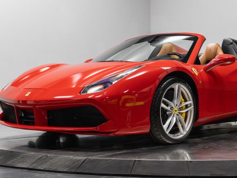 Used 2016 Ferrari 488 Spider image 7