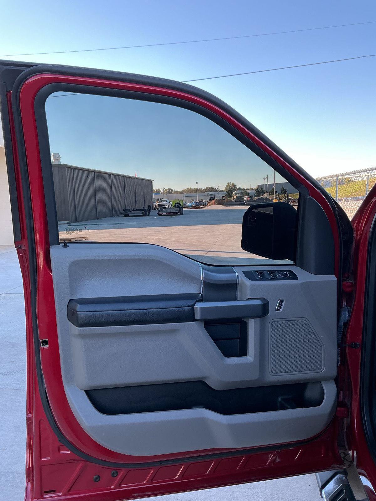 Used 2020 Ford F150 XLT w/ Equipment Group 302A Luxury AWD/4WD image 18