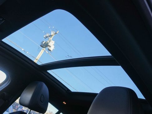 Used 2025 BMW X4 xDrive30i image 15