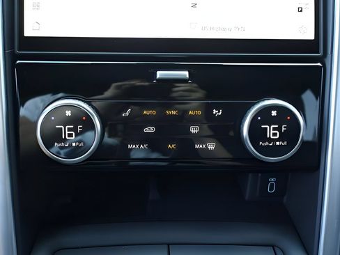 New 2026 Land Rover Discovery Dynamic SE AWD/4WD image 25
