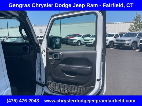 Used 2022 Jeep Wrangler Unlimited Sport AWD/4WD image 12