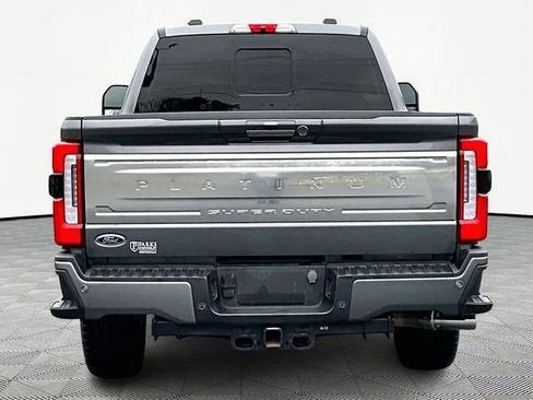 Used 2024 Ford F250 Platinum image 7