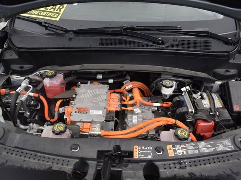 Used 2023 Chevrolet Bolt EUV LT image 24