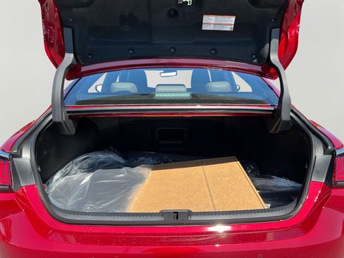 New 2025 Lexus ES 300h w/ Premium Package image 12